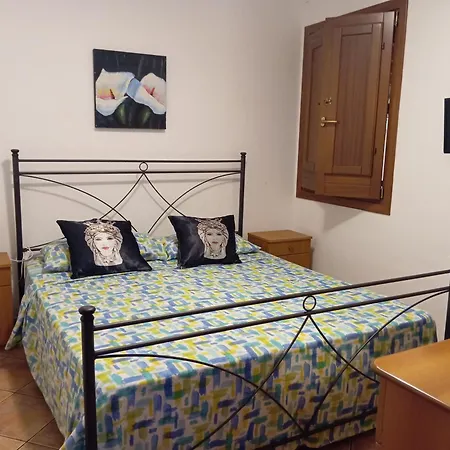 Piazza Gaspare * 库斯托纳奇